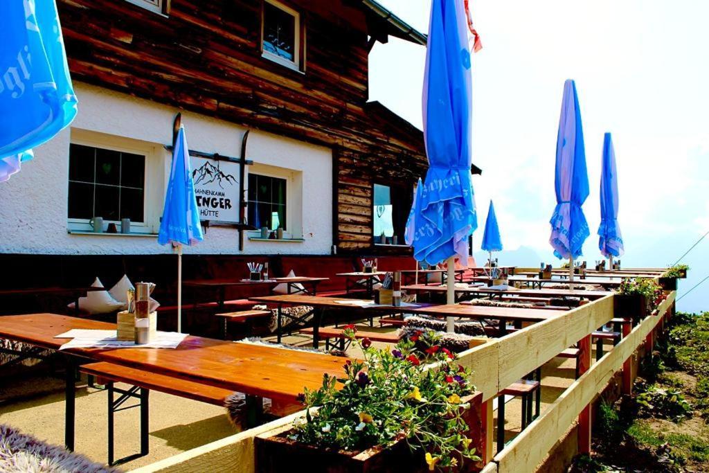 Berggasthof Singerhuette In Hoefen, Reutte Hofen Exterior photo