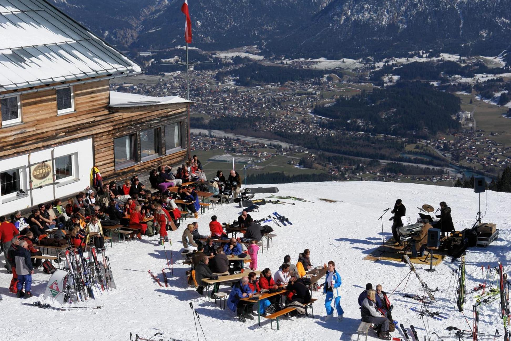 Berggasthof Singerhuette In Hoefen, Reutte Hofen Exterior photo